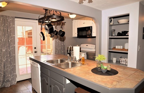 Woodland Park House | Cozy Updated Townhouse with Private Deck and Mountain Views