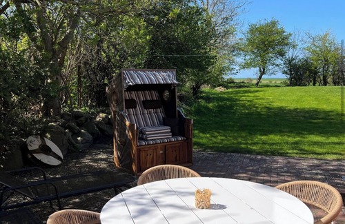 Albertsdorf Apartment | Cozy vacation apartment on the farm near the beach for up to four people.