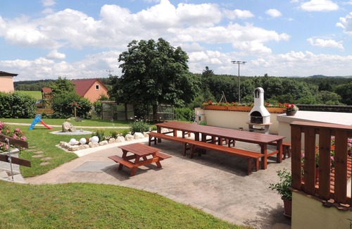 Spalt Apartment | Cozy vacation apartment with south-facing balcony and lake view