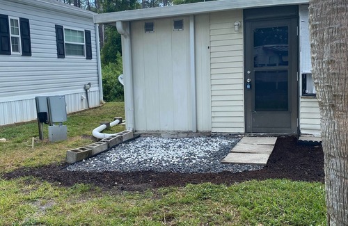 National Gardens House | Cozy Vacation Rental, Perfect for short term, Snowbirds & Traveling Nurses