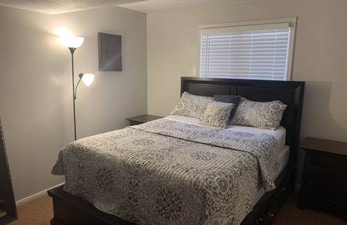 Canton Bed & Breakfast | Cozy Vacation Unit A mile to Hall of Fame