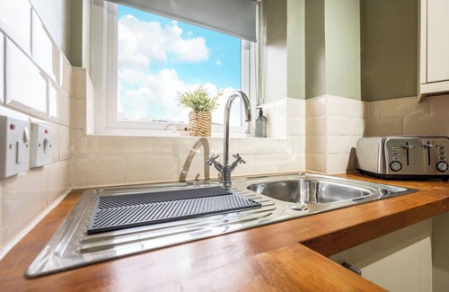 Preston Apartment | Cozy Waterfront Apartment w/Free Parking & Wi-Fi