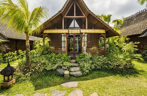Singakerta Resort | *Cozy Wooden Suite with beautiful view