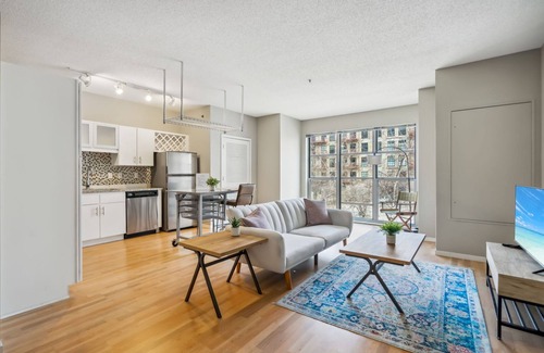 Mill District Apartment | CozySuites Mill District with pool, gym #03