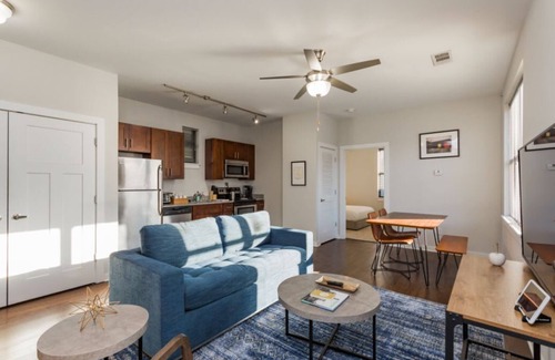 Music Row Apartment | CozySuites Music Row Spacious 1BR -free parking 60