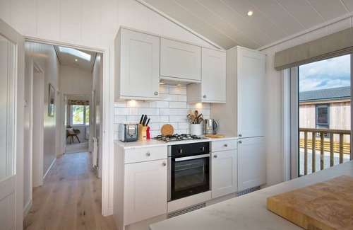 Castle Douglas Cottage | Crabtree Lodge - a lodge that sleeps 6 guests in 3 bedrooms