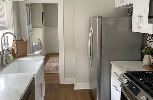 Belmont Heights House | Craftsman house 500 yards to beach and short walk to many restaurants