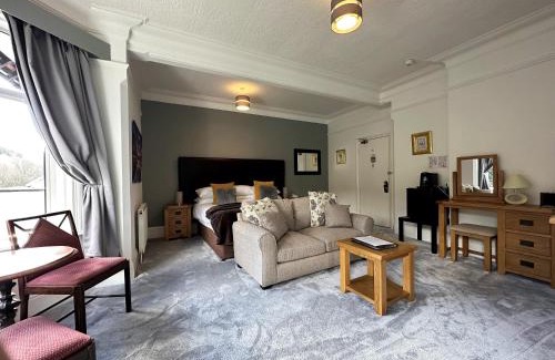 Betws-Y-Coed Hotel | Craig-y-Dderwen Riverside Hotel