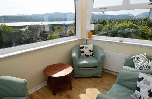 Strone Apartment | Craigard View - waterfront apartment, sea views