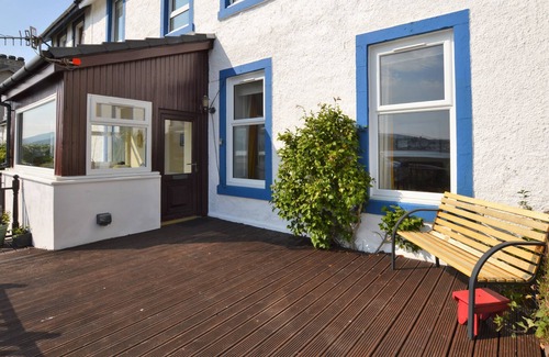 Strone Apartment | Craigard View - waterfront apartment, sea views
