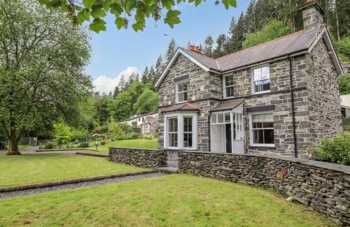 Betws-Y-Coed House | Craigside
