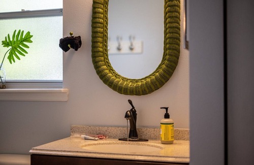 Historic Downtown Melbourne Apartment | Crane Creek Inn Mangrove Suite: Waterfront Pool!