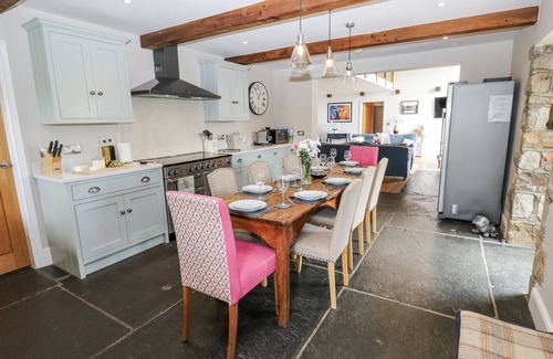 Skipton Cottage | CRANE FIELD LAITHE, family friendly in Otterburn, North Yorkshire