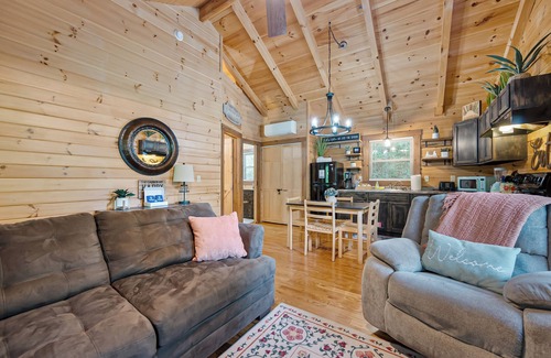Pearisburg Cabin | Creek Front Cabin in Pearisburg