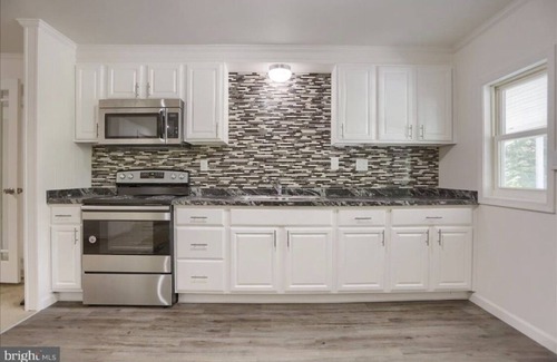 Mechanicsburg Cottage | Creek side cottage with awesome porch and fire pit