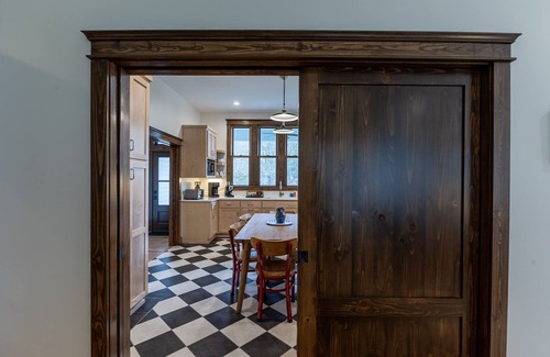Dickson Other | Creek-side retreat in the woods, perfect for families seeking quality time