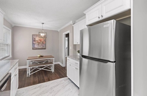 Flintstone House | Creek Valley House: cozy, quiet, & peaceful!