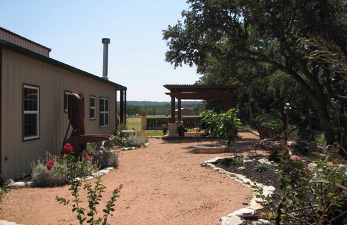 Fredericksburg House | Creekside Barn Located On Bear Creek Just Minutes From Fredericksburg