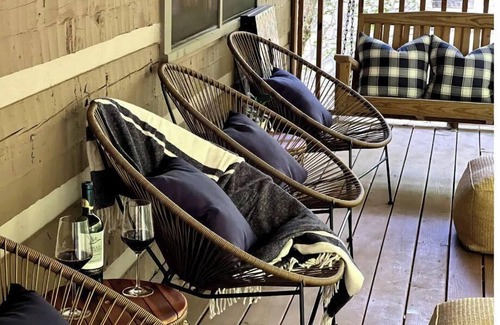 Seven Devils Cabin | Creekside Cabin > 15min to Hiking, Rafting, & the Alpine Coaster > Pet-Friendly