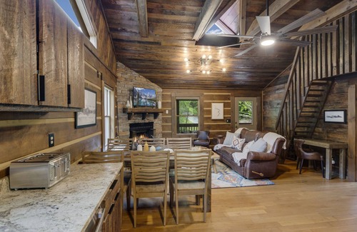Banner Elk Cabin | Creekside Cabin on Private Acreage