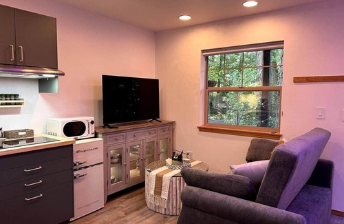 Beaverton House | Creekside Designer Loft