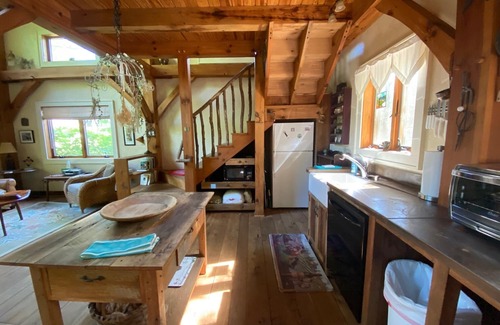 Hot Springs Cottage | Creekside Post & Beam Stone Cottage, Hot Tub, Outdoor Shower, Gas Fireplace! D/T