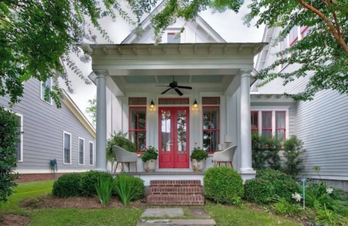 Lake Carolina House | Crepe Myrtle Cottage Charming