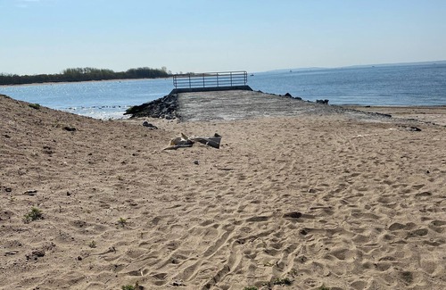 Great Kills House | Crescent beach walk distance to everything!