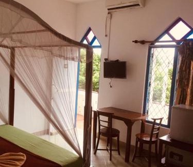 Rumassala Hotel | Crescent Resort