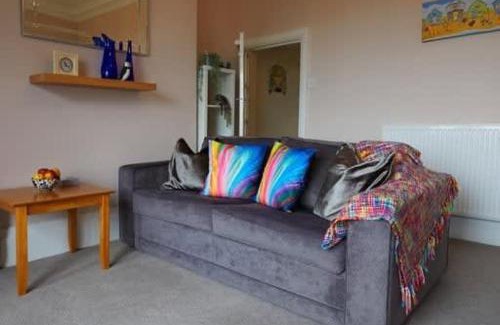 Muston House | Crescent View - Panoramic sea views