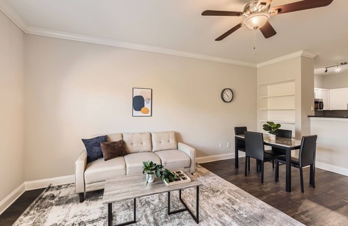 Old Fourth Ward Apartment | Crest at Midtown 1413 l 1 Bedroom 1 Bathroom