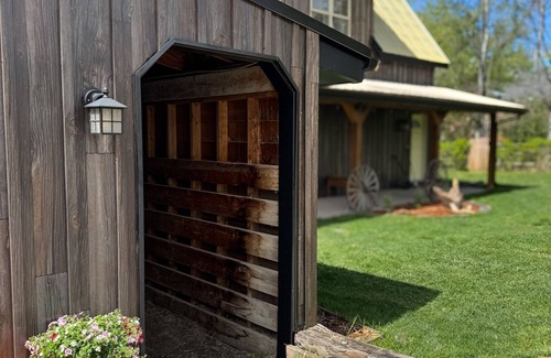 Creston House | Creston Inn #3 - Rustic Barn, King Bed w/stairs, close to West Glacier