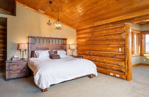 Granby Cabin | Crestview Lodge at Rocky Mountain Ranch – A Perfect Retreat!