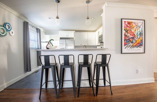 Crestline Heights House | Crestwood Bloom – 3BR Getaway w/Patio & Backyard