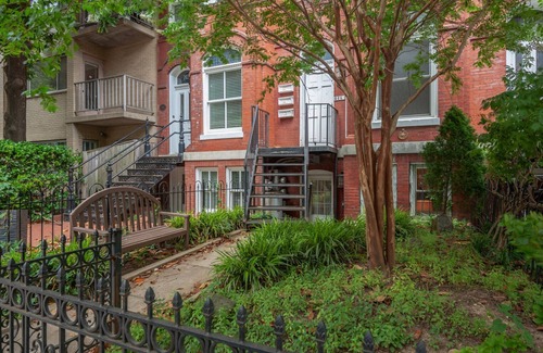 Dupont Circle Apartment | Crisp Dupont Circle 1BR w/W/D 2 blocks to Whole Foods, by Blueground