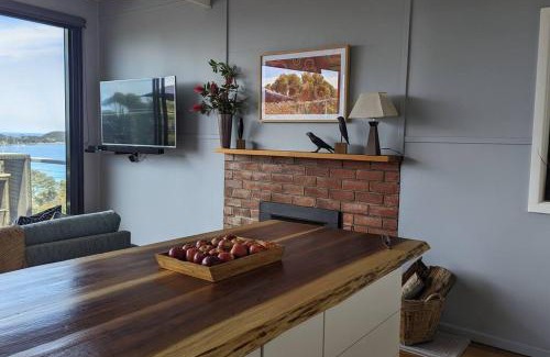 Eaglehawk Neck House | Crow's Nest - Couples Retreat