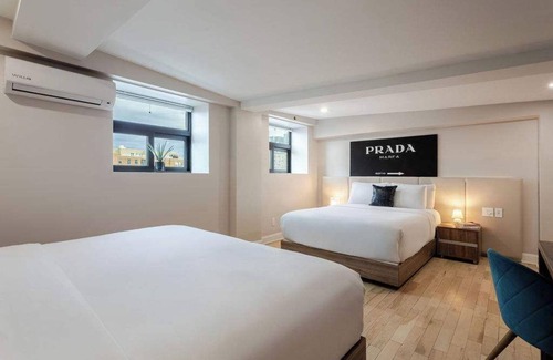 Gay Village Hotel | Crown Duo – Heart of Montreal