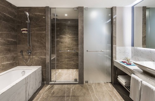 Bakırkoy Hotel | Crowne Plaza Istanbul Florya by IHG