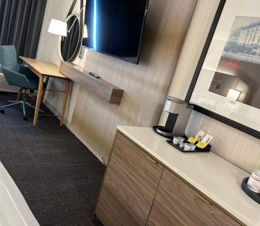 Downtown Kansas City Hotel | Crowne Plaza Kansas City Downtown by IHG