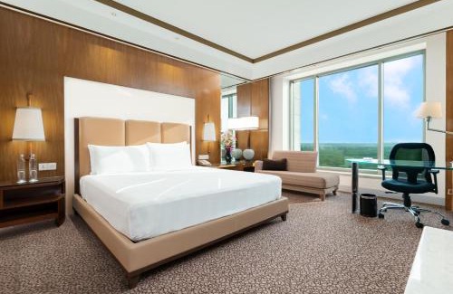 Okhla Phase I Hotel | Crowne Plaza New Delhi Okhla by IHG