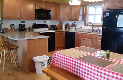 South Nags Head House | Crows nest views, porch vibes, dog-friendly house with linens + late check-out!