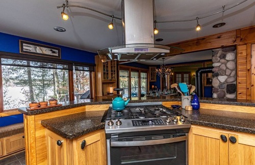 Tomahawk Cottage | Crystal Tree Cottage - A Northwoods Sunset Lake House