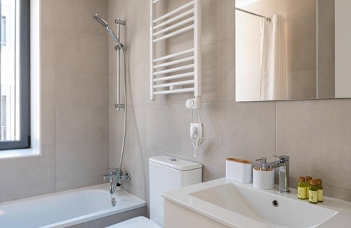 Bellas Vistas Apartment | Cuatro Caminos - 2 Bedrooms