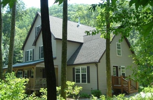 Roseland Apartment | Cub Creek Mt Getaway Near Wintergreen and the Blue Ridge Parkway