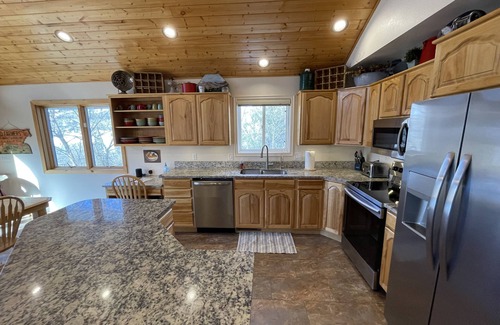Preston Cabin | Cub River Hideout Cabin for Family Reunions and Mountain Vacations