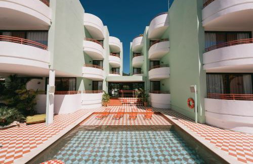 Sant Antoni de Portmany Hotel | Cubanito Ibiza