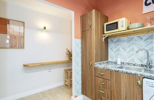 Centro Apartment | Cubo's Luciano Malaga Apartment & Optional Parking/city center/close to businesses/free Wi-Fi