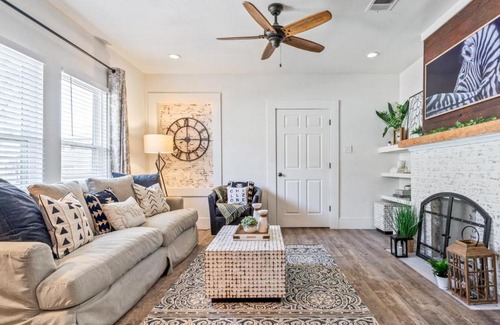 Waco Apartment | Curated Cottage. minutes from Silos, zoo, Baylor
