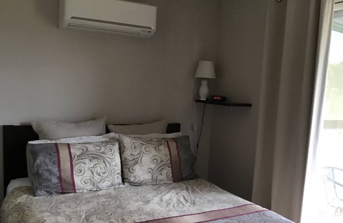 Forbes Cottage | Currajong Cottage @ Forbes NSW 2871
