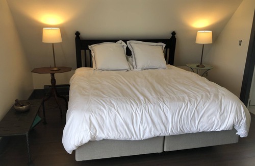 Tom Nevers House | Custom built in quiet neighborhood with private front and back yard.